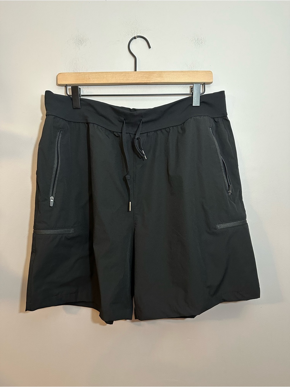 Halara Water Repellent Wear-Resistant Mid Rise Drawstring Hiking Shorts Large - Picture 2 of 10